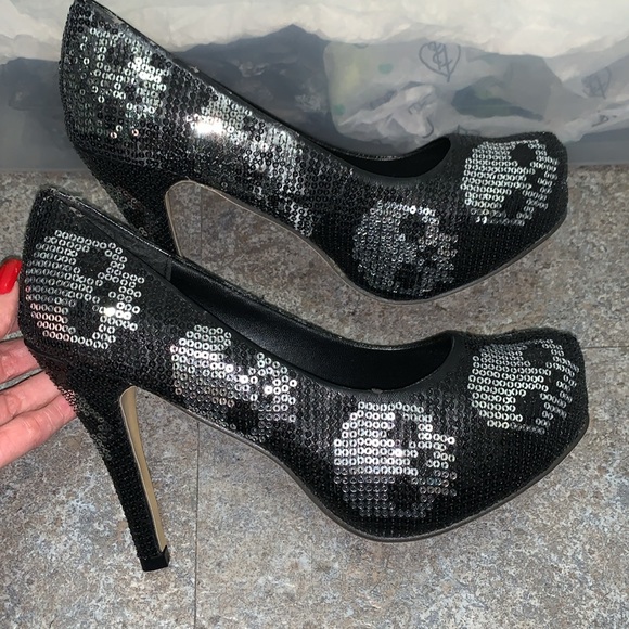 Iron Fist Heels - Picture 3 of 4